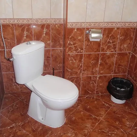 Хотел Tihiqt Kat Доспат