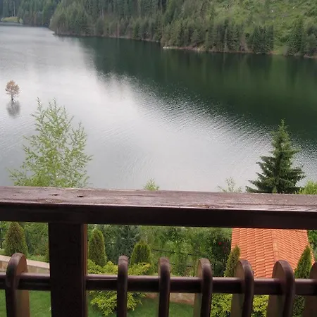 Tihiqt Kat Хотел Доспат